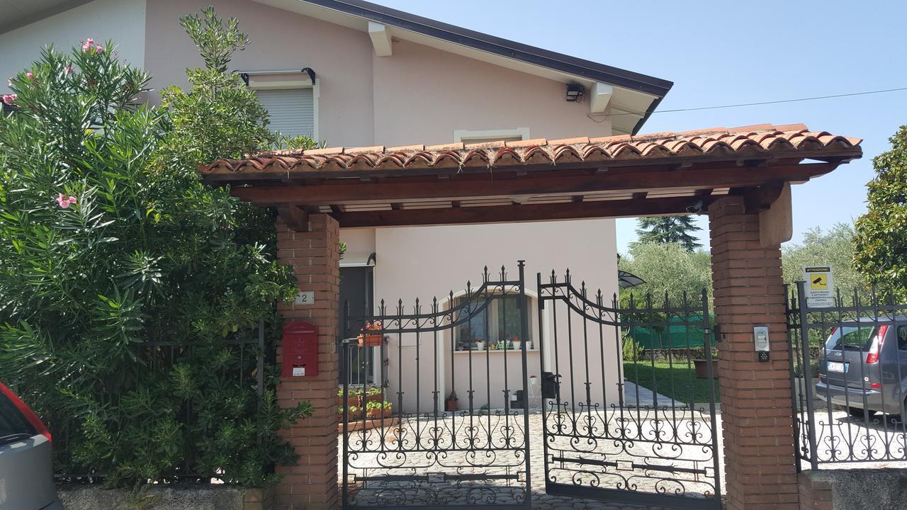 Villa Indipendente A Pochi Passi Dal Lago 圣菲利斯·德尔·贝纳茨 外观 照片