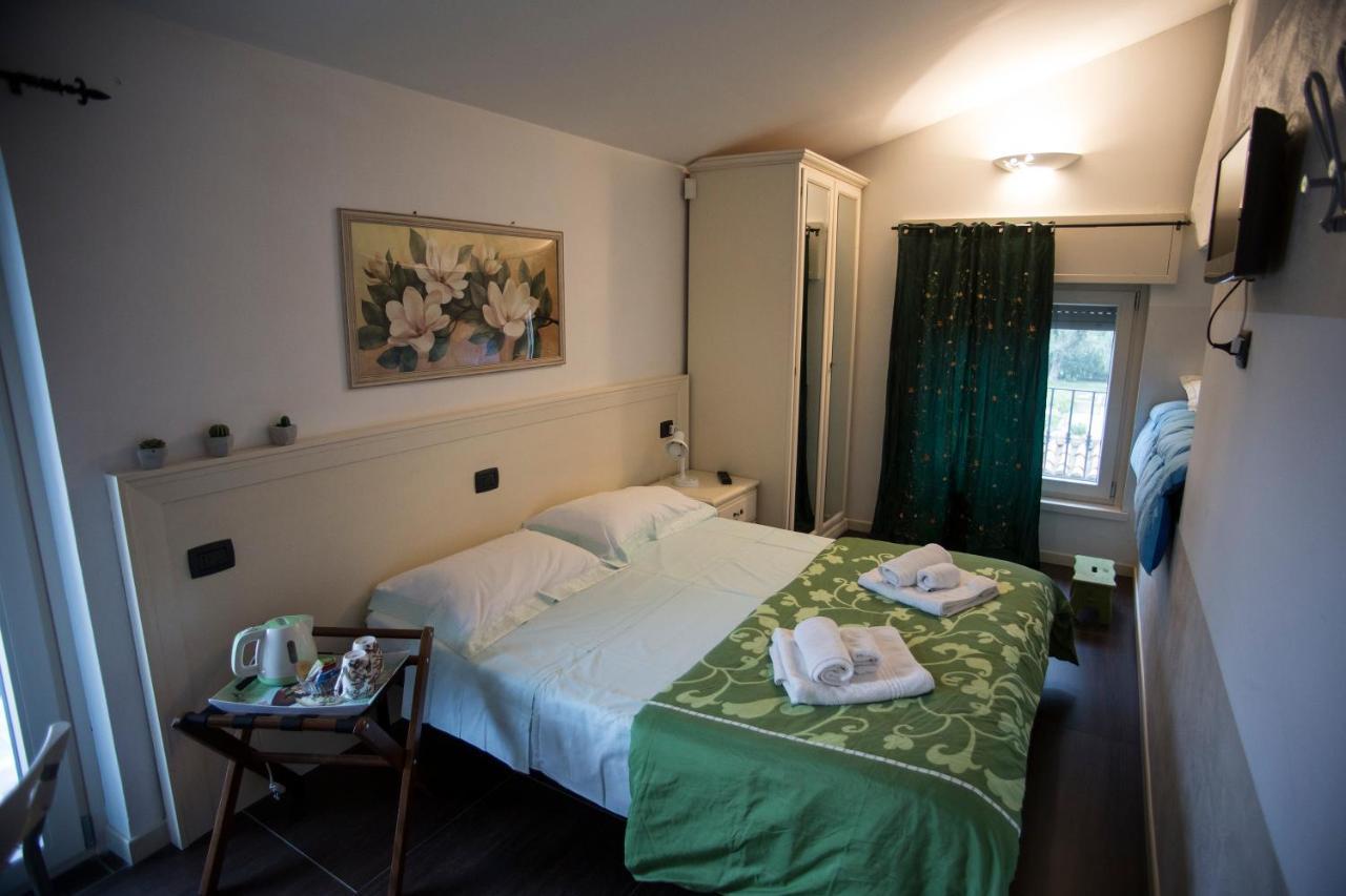 Villa Indipendente A Pochi Passi Dal Lago 圣菲利斯·德尔·贝纳茨 外观 照片